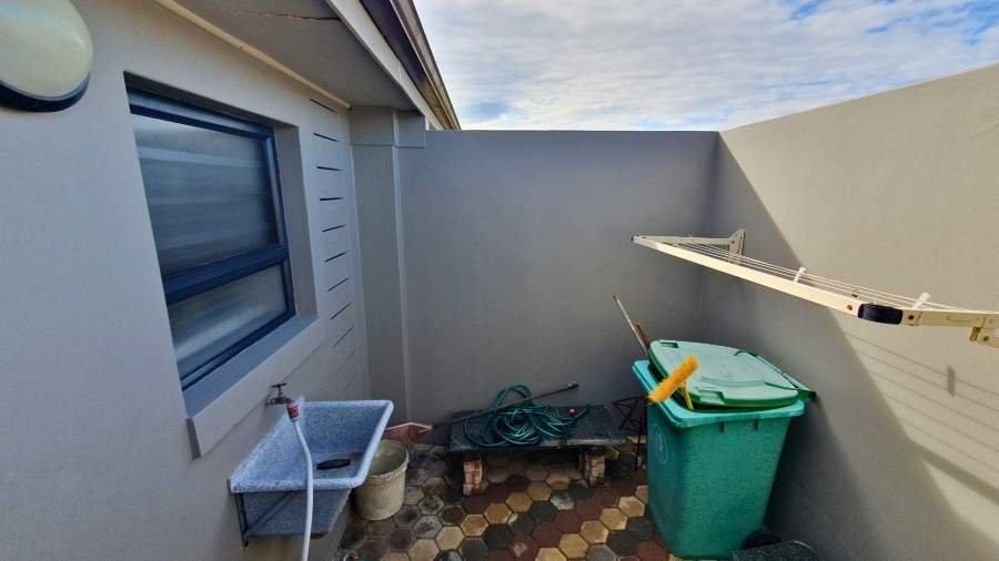 2 Bedroom Property for Sale in Paradise Coast Western Cape